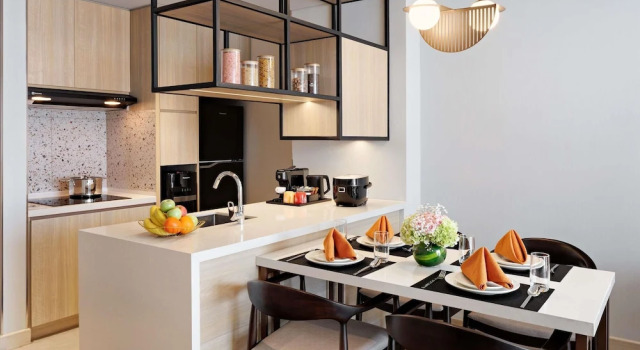 Апартаменты с 3 комнатами Swissôtel Living Jakarta Mega Kuningan