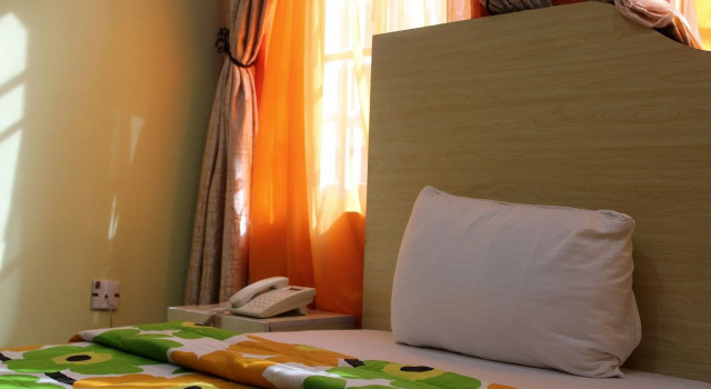 Osajamen Hotel, Book Hotel Ikeja 