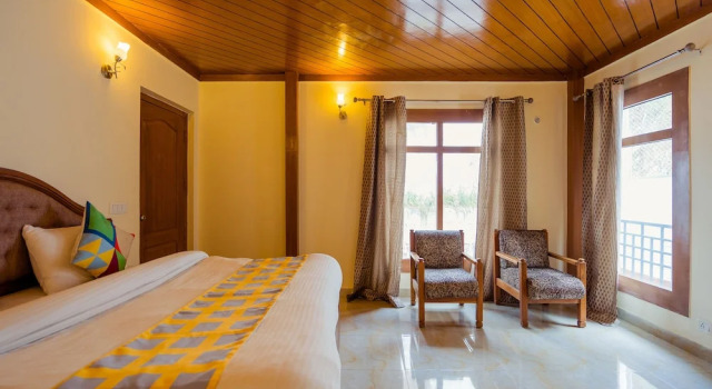 OYO 12429 Home Vintage 3BHK Villa Library Road, Rezervovat Vila Mussoorie Uttarakhand