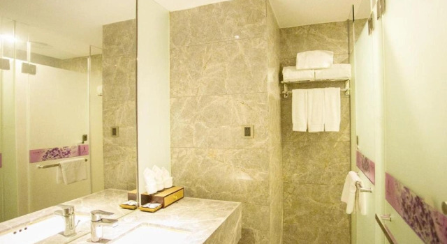 Номер Deluxe Lavande Hotel Guangzhou Railway East