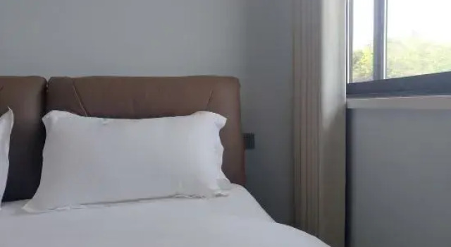 Семейный люкс с 3 комнатами Lezhi Chuanchi Hotel