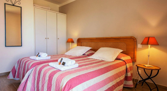 Hotel Les Eucalyptus, Varaa Hotelli Serra-di-Ferro 