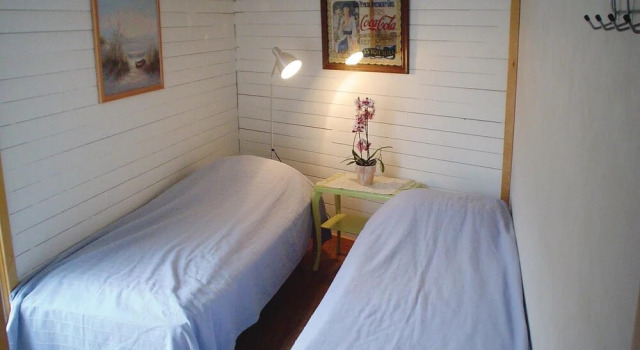 Beautiful Apartment in Skärhamn With 1 Bedrooms