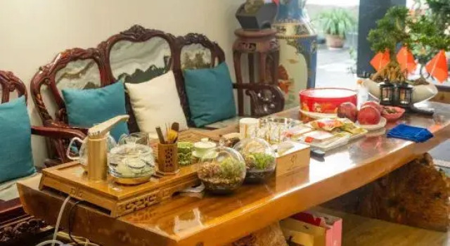 Lijia Courtyard Homestay, Prenota Hotel Hotel a Dali con parcheggio, Parcheggio