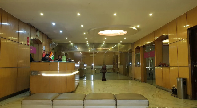 Hotel WTI Modesty, Забронировать Отель Отели Нью-Дели с завтраком, Завтраки