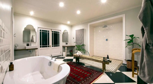 Luxo Suite Camp Figtree