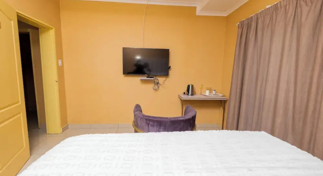 Номер Deluxe WoodMead Guest House & Events