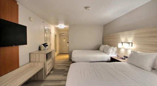 Kahden hengen Sviitti Holiday Inn Express Hotel & Suites Milwaukee Airport by IHG