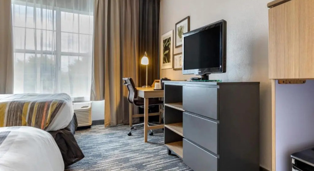 Четырёхместный номер Standard Country Inn & Suites by Radisson, Aiken South