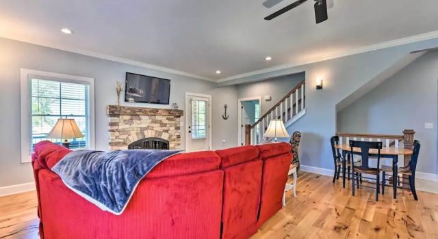 Charming Lake Erie Getaway: Walk to Beach!, Book Feriehus Sommerhuse i Pennsylvania, Hytte