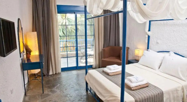 Двухместный номер Standard с балконом Ariadni Blue Hotel