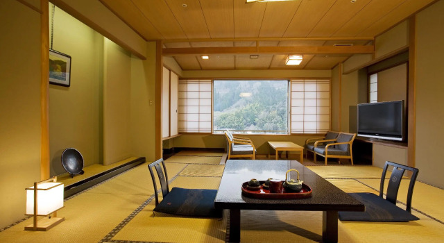 Izanro Iwasaki Ryokan, Buchen Sie Hotel SPA-Hotels in Misasa, SPA