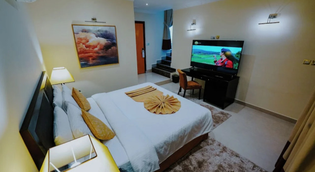 Двухместный люкс Royal Villaggio Hotel Abu Dhabi