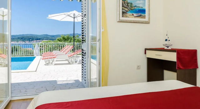 Holiday Villa Perna with Swimming Pool, Забронировать Вилла Виллы Оребич, Вилла