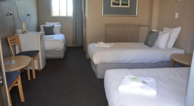 Трёхместный номер Standard Commercial Hotel Motel Lithgow