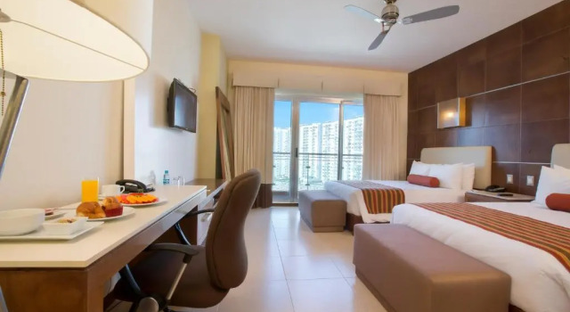 Четырёхместный клубный номер Standard Krystal Urban Cancun & Beach Club