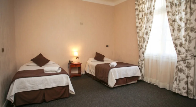 Номер Standard Hostal Plaza Londres 77