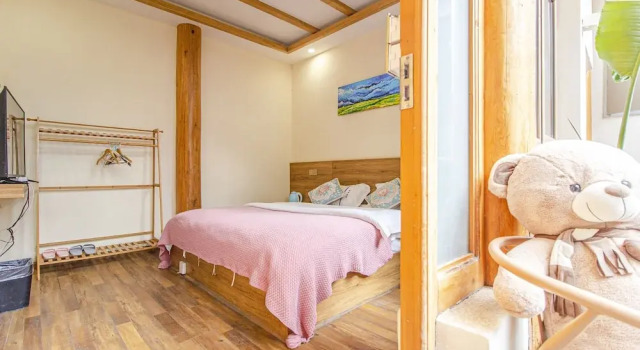 Lijiang Family And Hostel Inn, Забронировать Хостел Хостелы Лицзян, рядом с Улица Сквер-стрит Древнего города Даянь, Хостел