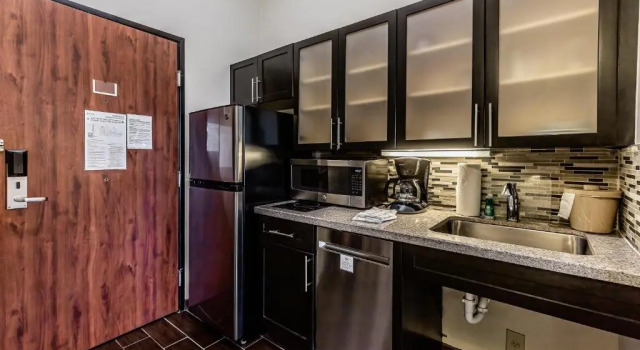 Люкс Staybridge Suites Laredo by IHG