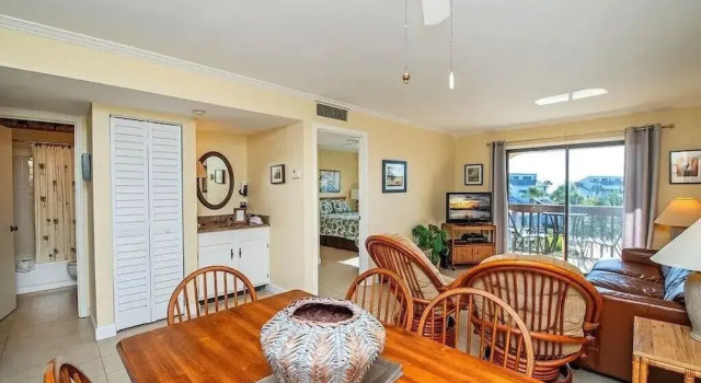 Updated Oceanfront, Oceanviews! 5 Hot Tubs 2 Resort Pools! Trolley St Augustine Beach