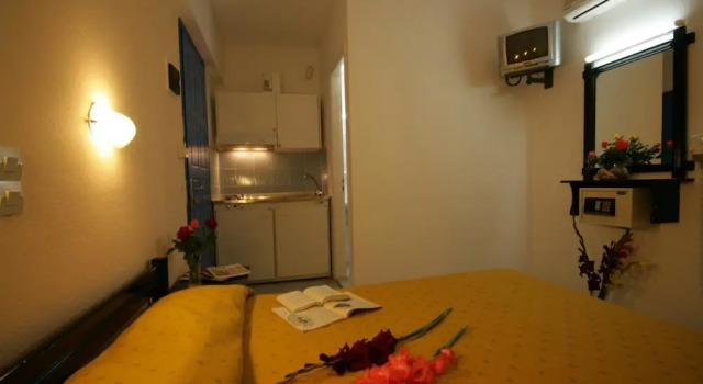 Одноместный номер Standard с балконом Sunny Beach Studios