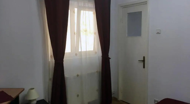 Vila Gabriel, Забронировать Отель Отели Синая с парковкой, рядом с Замок Пелеш, Парковка