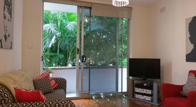 Cozy Marrickville Apartment Near Centre