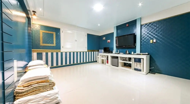 Gunsan Island Hotel