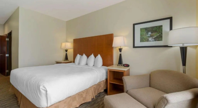 Номер Standard Best Western Plus Park Place Inn & Suites