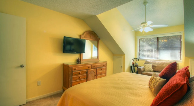 Spacious & Comfortable MB Villa Near Beach!