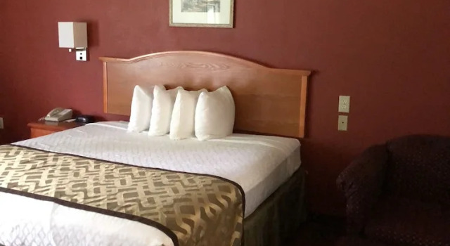 Номер Standard Millennium Inn