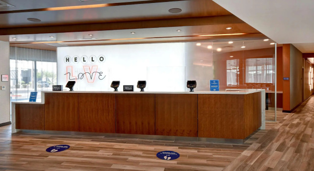 Двухместный студио люкс Hampton Inn & Suites Las Vegas Convention Center - No Resort Fee