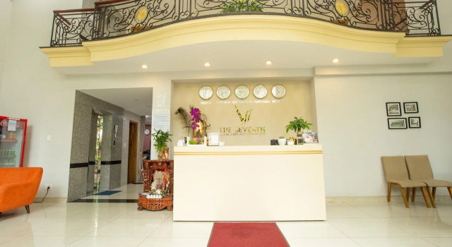 The Seventh Hotel, Забронировать Отель Отели провинции Хошимина с парковкой, Парковка