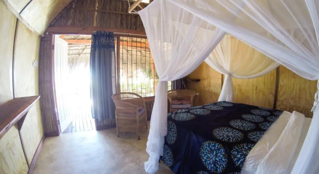 Chalet Baobab Beach Resort and Backpackers