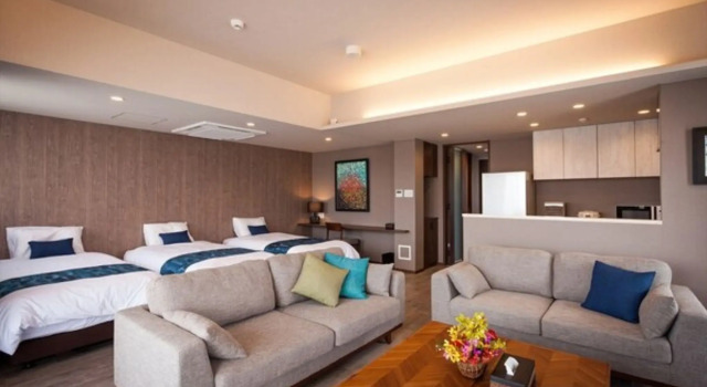 Breaky Hotel, Забронировать Отель Тятан Okinawa Island - Central, рядом с Пляж Араха