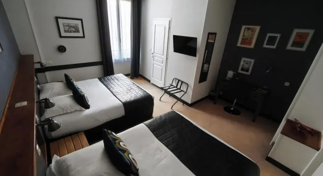 Семейный номер Standard France Hôtel