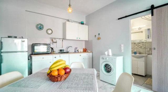 Апартаменты A little Taste of Home Apartments