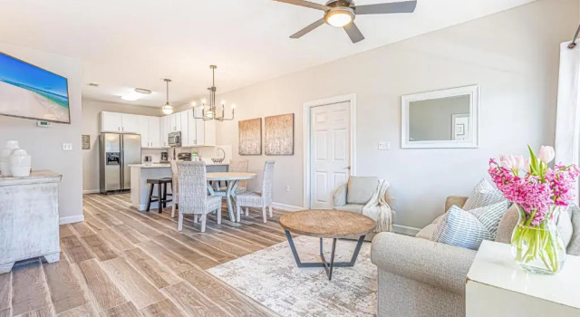 61 Batchelors Button (G) - 3BR 2.5BA - (7), Rezerwuj Hotel Hotele w Emerald Coast z parkingiem, Parking