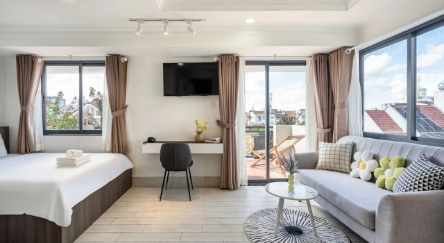 Полулюкс The Royal Vista - Phu My Hung