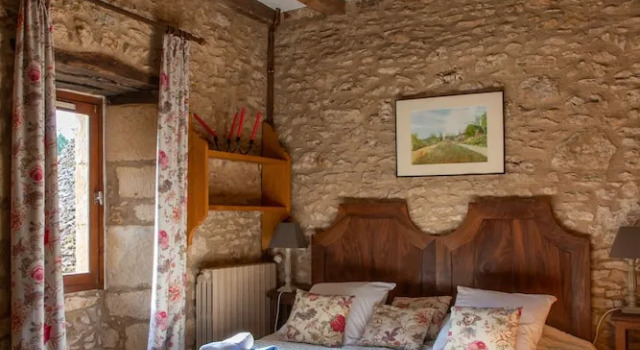 Номер Luxury Chambre dHôtes La Rossillonie