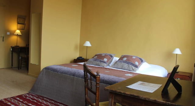 Hôtel de Mirmande, Book Hotel Mirmande Drôme