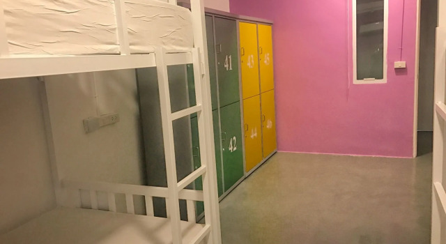 U-Sabai Hostel, Забронировать Хостел Отели Бангкока с парковкой, рядом с Международный колледж Университета Бангкока, Парковка