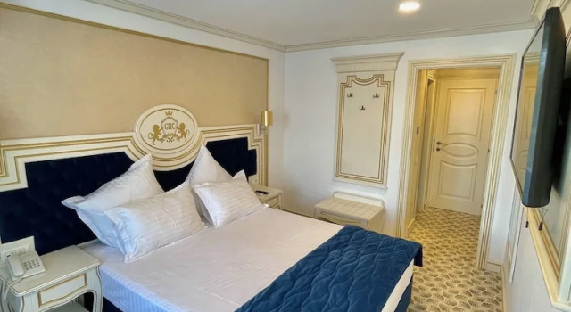 Двухместный номер Standard с видом на бассейн Grand Hotel Caraiman