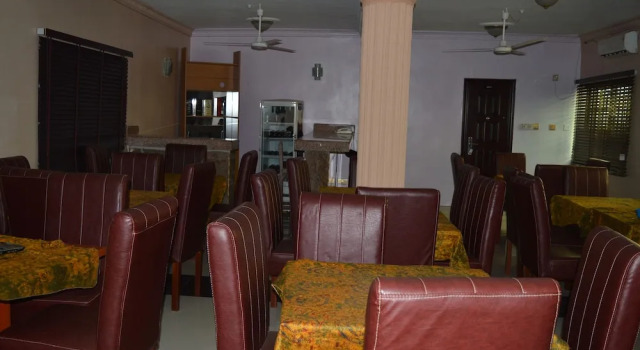 Southland Concept Hotel and Suites, Rezervovat Hotel Hotely v Ibadan se snídaní, Snídaně