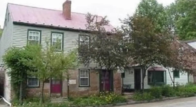 Cobbler Room & Cottage B&B & Massage, Book Bed and Breakfast Hermann Missouri