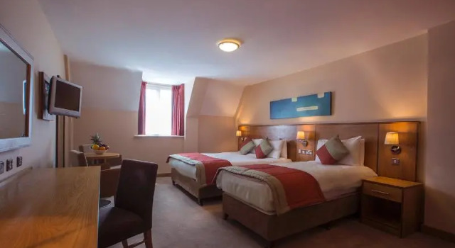 Двухместный номер Classic Westgrove Hotel