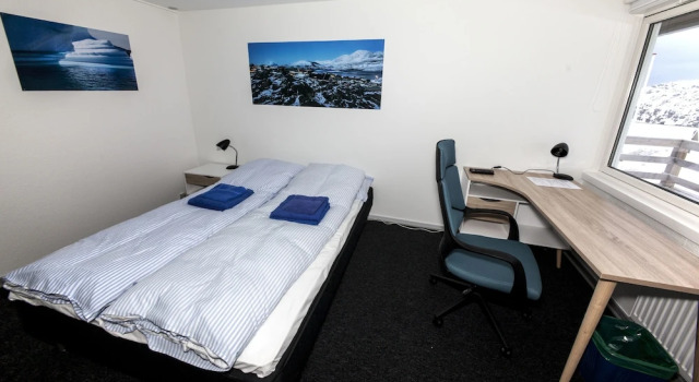 Greenland Escape Accommodation, Book Hotel Hotels in Nuuk with Parking, Parking