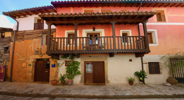 Apartamentos Rurales Los Vergeles, Забронировать Апартаменты/квартира Отели La Vera с парковкой, Парковка