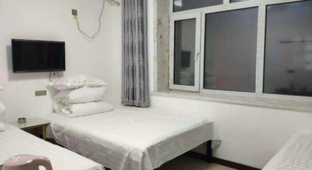 Hongtai Express Hotel, Varaa Hotelli Jiamusi Heilongjiang