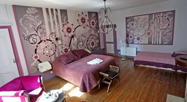 Трёхместный номер Standard Chambre d'hôtes Auberge des Capucins